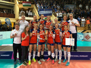 Olomoucké volejbalistky slaví úspěch, z turnaje MEVZA v Maďarsku vezou stříbrné medaile