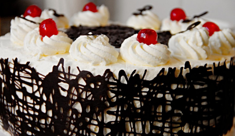 Strážníci vyšetřovali případ dortu zmizelého z babiččiny oslavy