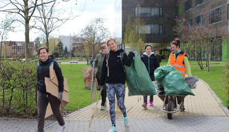 Veřejnost se 7. dubna zapojí do akce Ukliďme Česko, uklízet se bude i v Olomouci