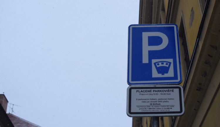 Od dubna budeme moci parkovné v Olomouci platit přes mobilní aplikaci