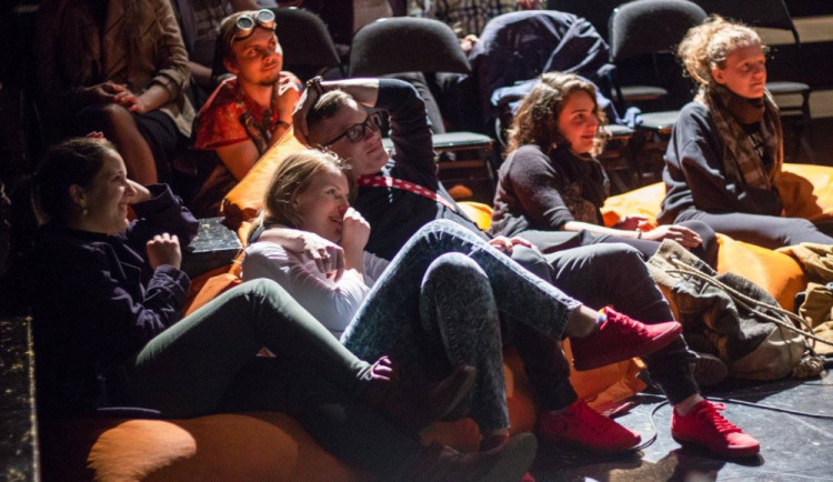 Na začátku dubna proběhne už čtrnáctý ročník studentského filmového festivalu VŘED