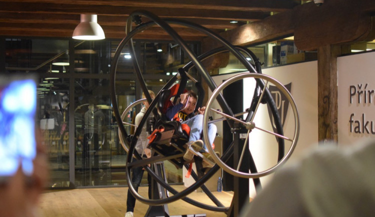 FOTOGALERIE: Dny mozku přilákaly první den do Pevnosti poznání stovky návštěvníků