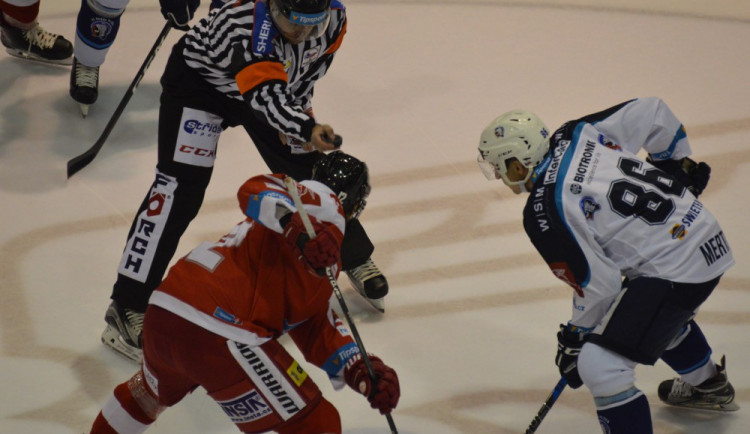 Čtvrtfinále play-off se stěhuje do Olomouce. Využijí Kohouti domácí bouřlivou atmosféru?