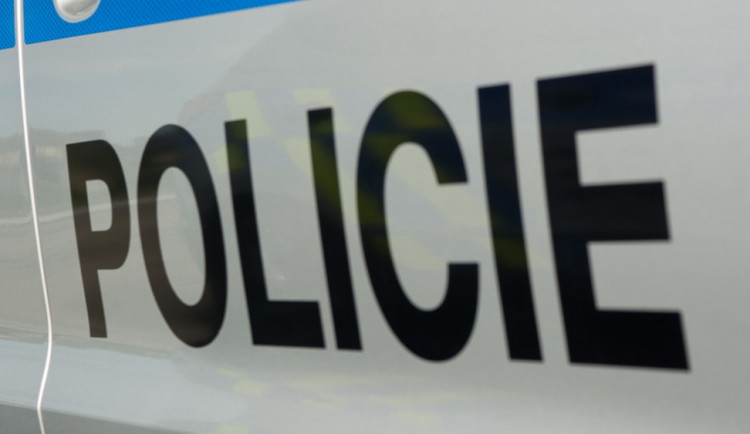 Detektivové navrhli obžalovat muže z vraždy policisty z Olomouce