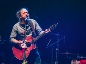 SOUTĚŽ: Tomáš Klus tento týden dvakrát zahraje v Olomouci. Vyhrajte lístky na páteční koncert!