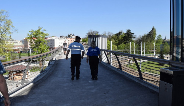 FOTO: Policie v Olomouci se zaměřila na prevenci kapesních krádeží