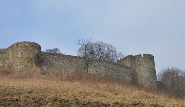 Helfštýn se tuto sobotu otevře vyjímečně i večer, chystají se večerní prohlídky