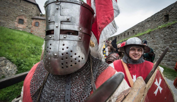 Vikingové i Československé legie. Helfštýn čeká devátý ročník Festivalu vojenské historie