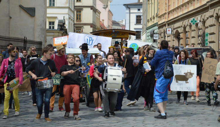 Ve středu odstartuje letošní majáles. Tématem bude ČeskosLOVEnsko, králem bude David Koller