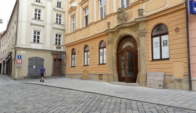 Restaurace Potrefená Husa je zpátky v Olomouci, otevře se na Horním náměstí