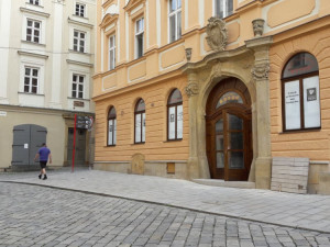 Restaurace Potrefená Husa je zpátky v Olomouci, otevře se na Horním náměstí