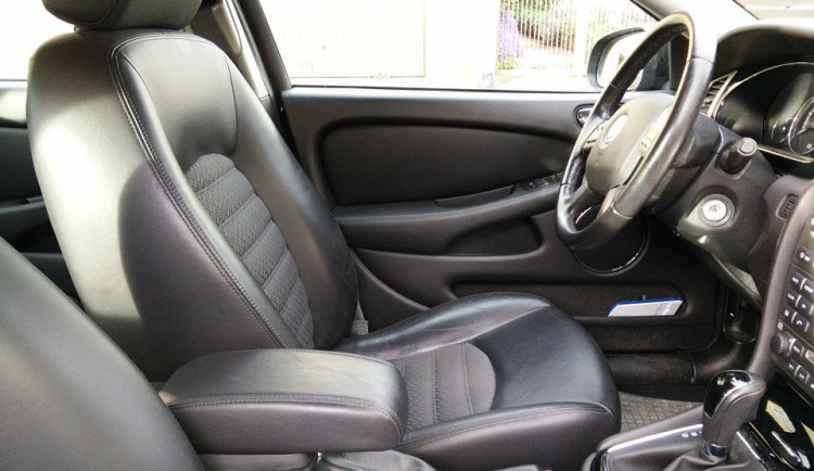 Zloděj ukradl auto v Olomouci U Kovárny