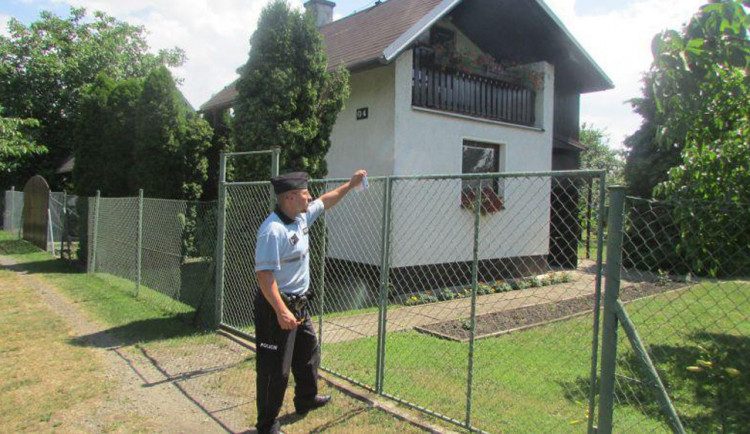 Policisté radí, jak zabezpečit chaty před zloději