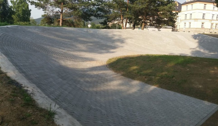 Bikrosová trať v Jeseníku prošla rekonstrukcí. Vznikla jako jedna z prvních v republice