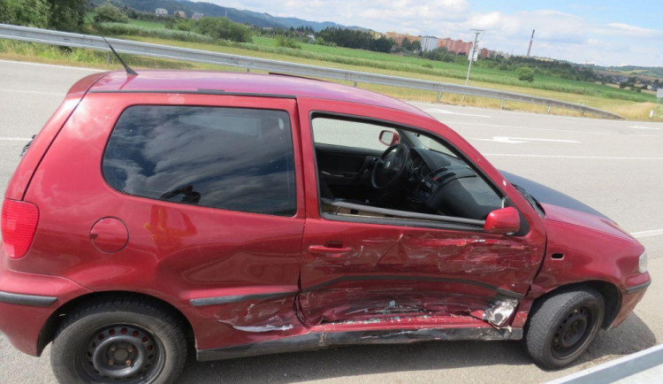 FOTO: Policie hledá svědky nehody, při které boural opilý řidič