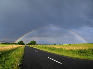 POČASÍ NA NEDĚLI: Převážně bude oblačno, můžou přijít přeháňky i bouřky