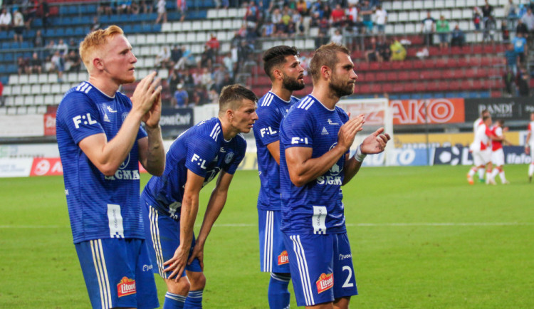 FOTOGALERIE: Slavia nadělila na úvod ligy Sigmě tři góly, z domácích zářil nováček Pilař