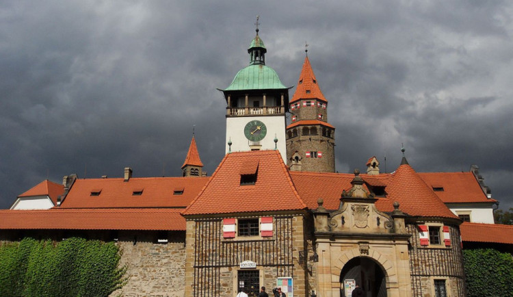 Turistické cíle v kraji táhnou. Vysokou návštěvnost zatím hlásí Zoo Olomouc i třeba Bouzov