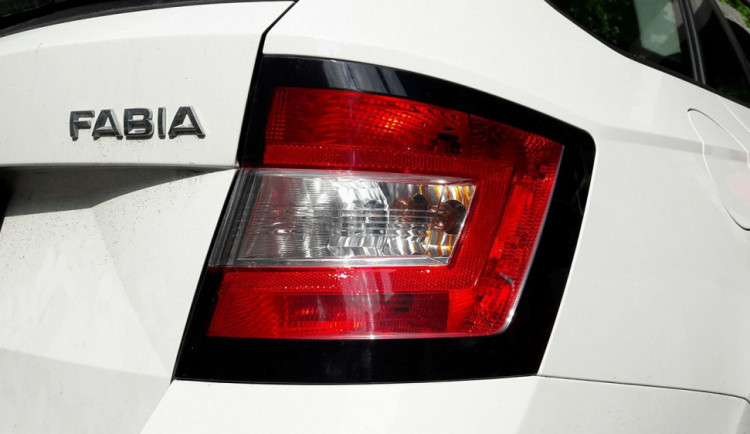 Zloděj ukradl Fabii z parkoviště, hrozí mu dva roky ve vězení