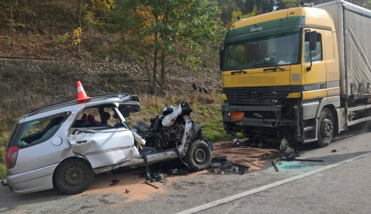 Tragická řeč čísel na českých silnicích. Dramaticky narostl počet mrtvých chodců i dětí