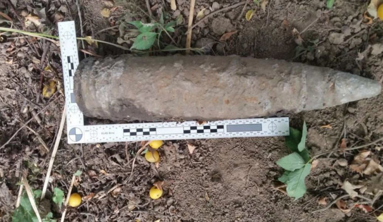 Muž našel protiletecký tříštivý granát, ten musel zlikvidovat pyrotechnik