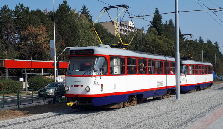 FOTO: Výluka je u konce, tramvají opět dojedeme až na Novou Ulici