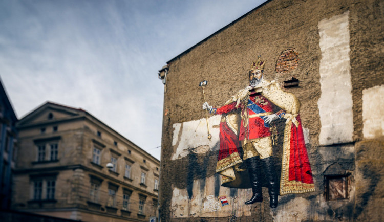 Vedle selfie krále v Denisově ulici vznikne nový murál, bude zobrazovat vědkyni Marii Curie-Sklodowskou