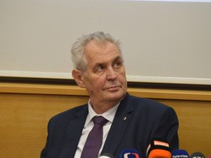 Zeman při návštěvě Olomouckého kraje zavítá do Přerova i na Praděd