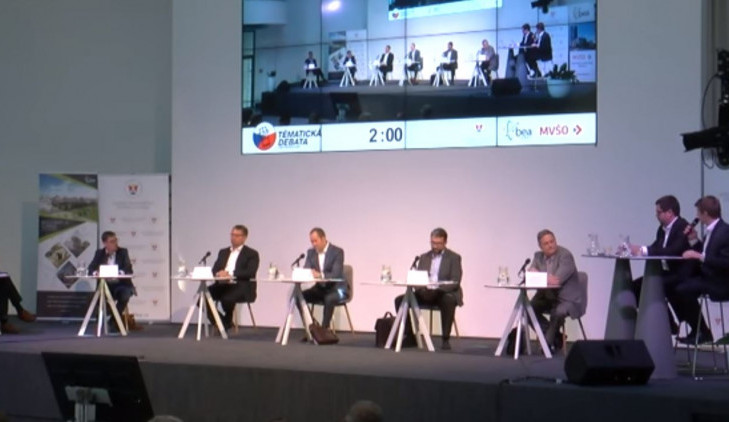 VIDEO: Podívejte se na záznam první debaty lídrů kandidujících stran v Olomouci