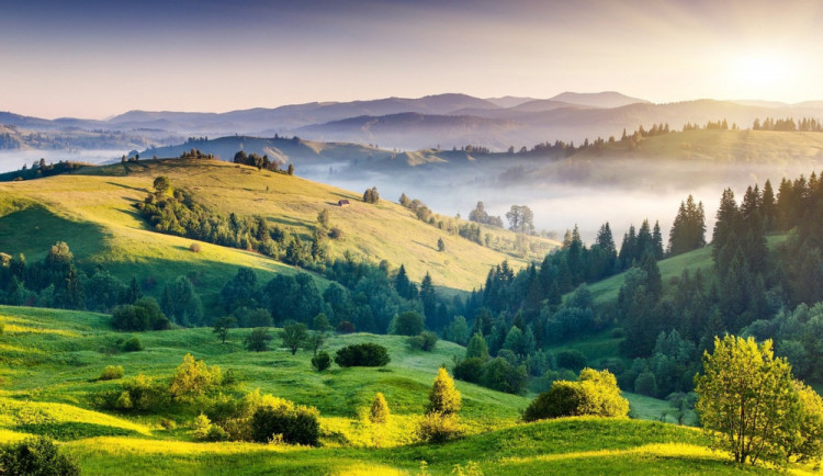 POČASÍ NA STŘEDU: Čekáme 27 stupňů a polojasno