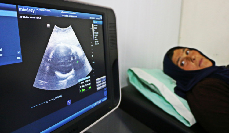 V několika budovách Fakultní nemocnice je k vidění výstava fotek ze zahraničních misí lékařů