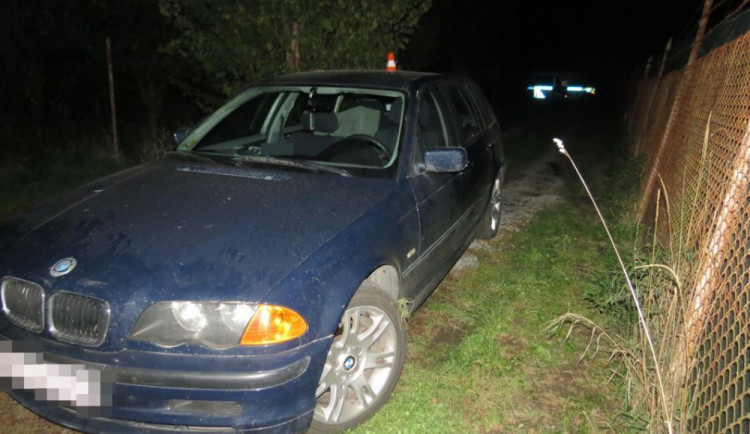 Honička s policií po Olomouci skončila pro zfetovaného a opilého mladíka havárií