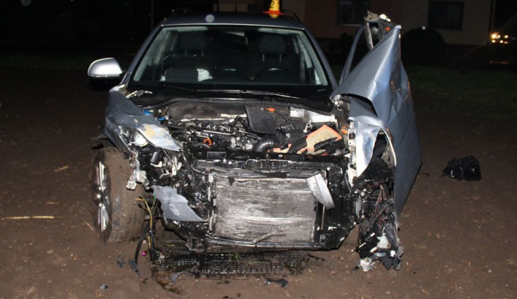 U Drahanovic došlo k dopravní nehodě. Dva zranění a auta na odpis