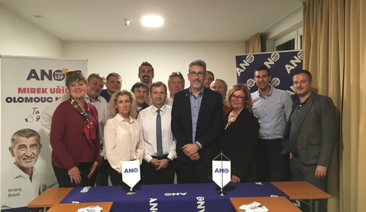 Dnes odpoledne proběhne druhé kolo vyjednávání o koalici, ANO si postupně bude zvát strany do svého sídla