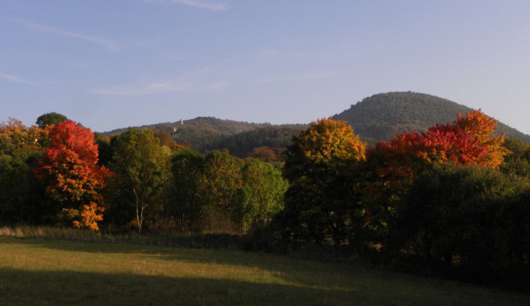 POČASÍ NA SOBOTU: Teploty přes dvacet stupňů a jasná obloha
