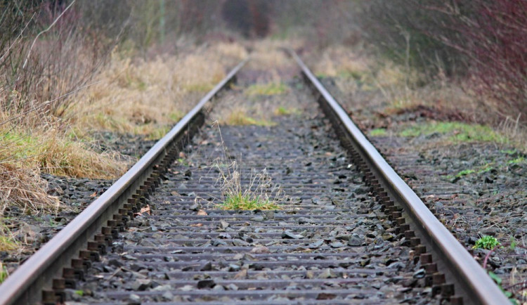 Počty nehod na železničních přejezdech neklesají. V jejich bezpečnosti je Česko jednou z nejhorších zemí v Evropě
