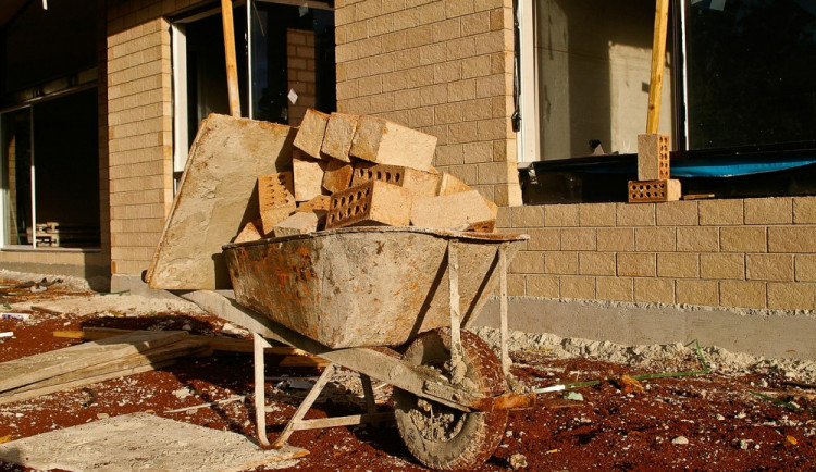 V Olomouckém kraji v pololetí prudce vzrostla stavební výroba