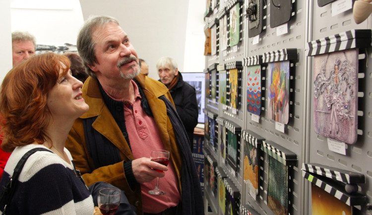 V olomoucké Galerii Bohéma budou k vidění zlínské filmové klapky