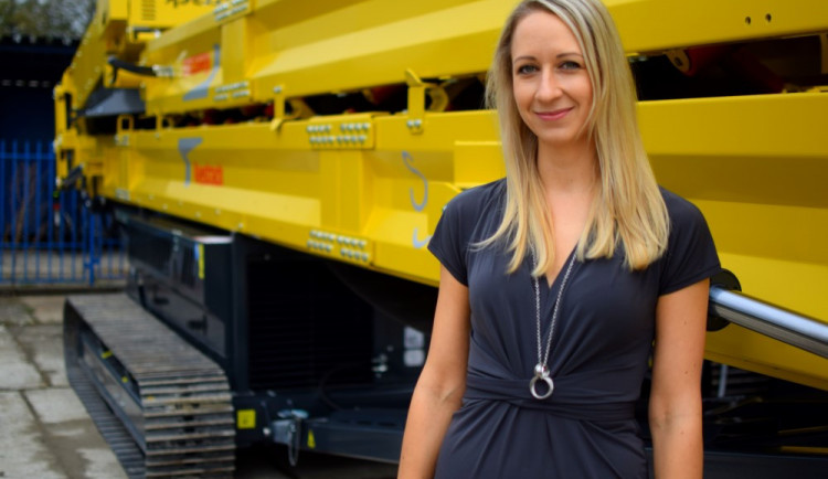 Hledáme kolegy, kteří mají smysl pro týmovost, říká náborová manažerka Keestrack Michala Vejchodová