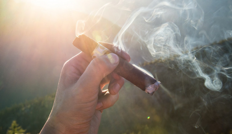 V trafice na třídě Svobody si děti kupovaly doutníky. Incident se teď řeší jako přestupek