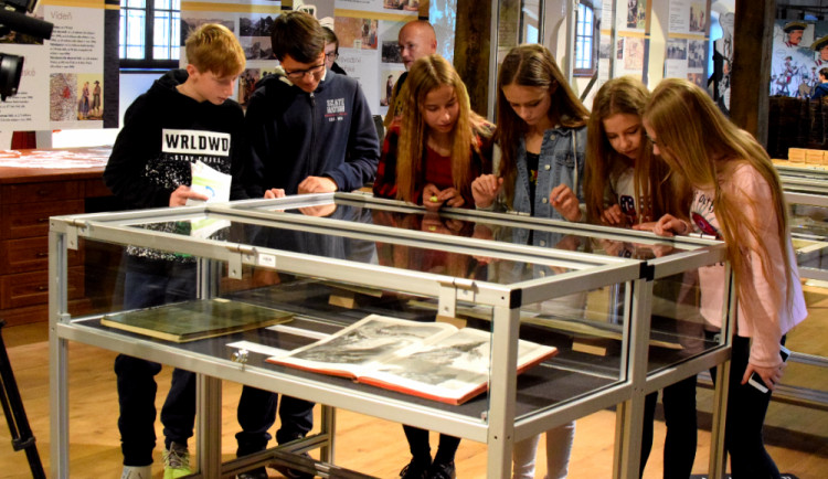 FOTO: V Pevnosti poznání můžete do konce roku navštívit unikátní expozici Sbohem, monarchie