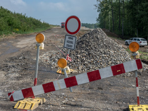 Silnice mezi Černovírem a Chomoutovem bude od pondělí úplně uzavřená