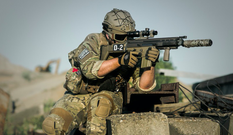 Falešný voják vylákal přes internet z ženy jeden a čtvrt milionu korun. Případy se podle policie množí