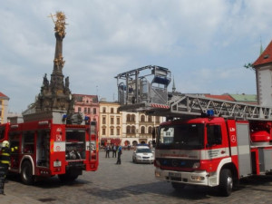 Při požáru základní školy na Horním náměstí v Olomouci se ztratily čtyři děti. Naštěstí šlo jen o cvičení