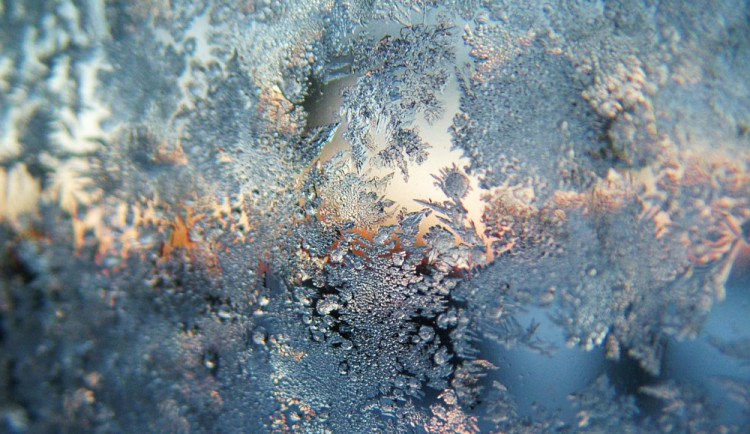 POČASÍ NA ÚTERÝ: Čeká nás sníh, déšť i čerstvý vítr