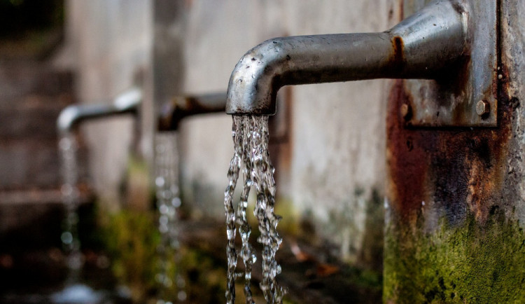 Charita na Haiti pomohla díky projektu kohoutkové vody téměř čtyřem stovkám lidí