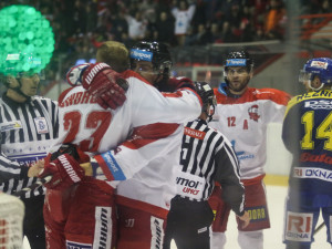 FOTOGALERIE: Souboj kohoutů s ševci měl všechno – od bitek až po sladkou oslavu vítězství