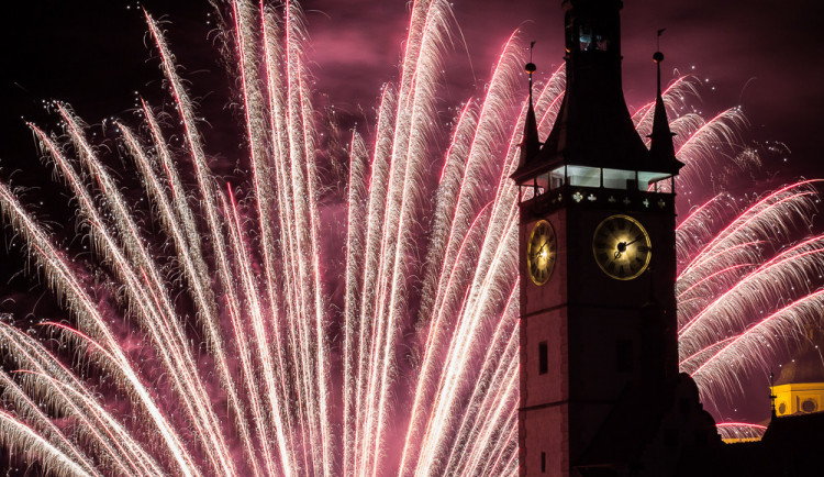 Novoroční ohňostroj v Olomouci doprovodí světoznámá píseň Bohemian Rhapsody