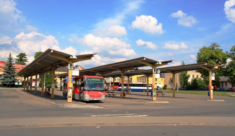 Autobusové nádraží v Šumperku se dočká rekonstrukce. Budou vybudována i nová parkovací místa