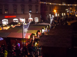 Na adventní trhy do Olomouce zavítaly desítky tisíc lidí, nejvíce jich přišlo v polovině prosince